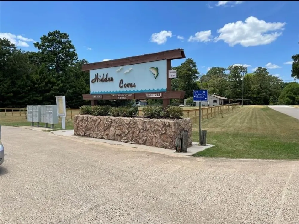 Hickory Circle Point Blank, TX 77364