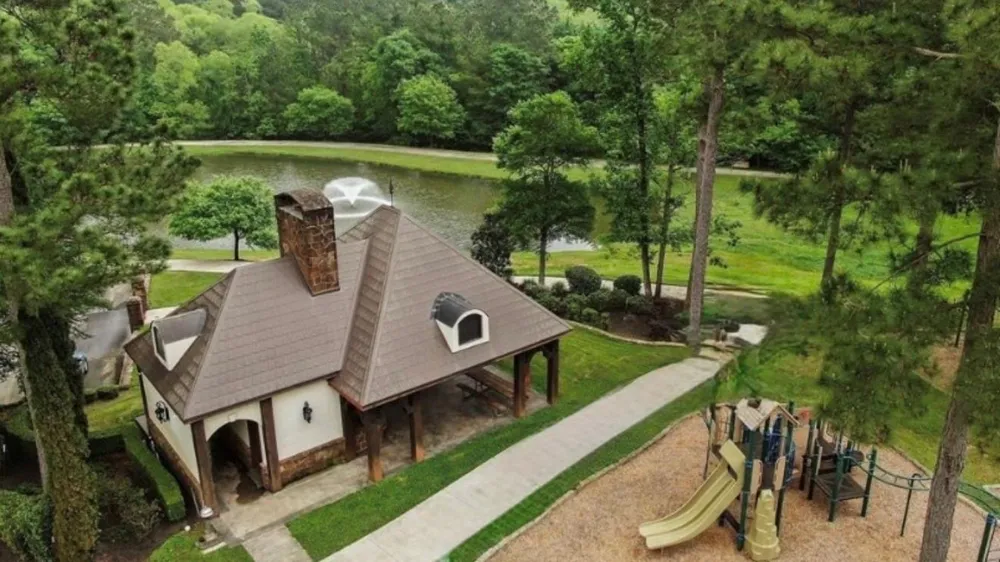7389 Teaswood Drive Conroe, TX 77304