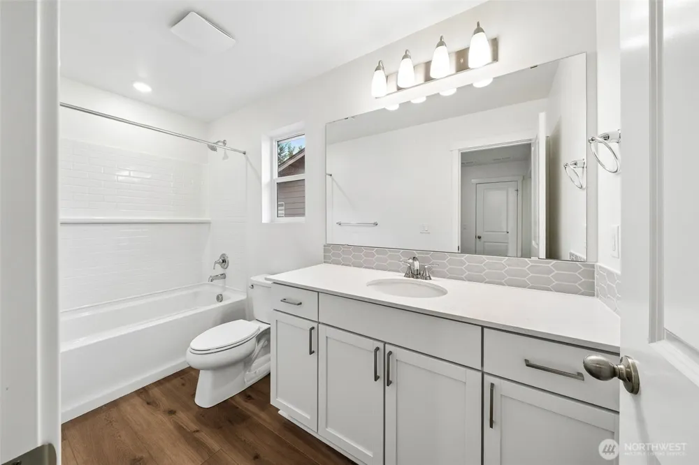 17914 SE 265th Street Covington, WA 98042
