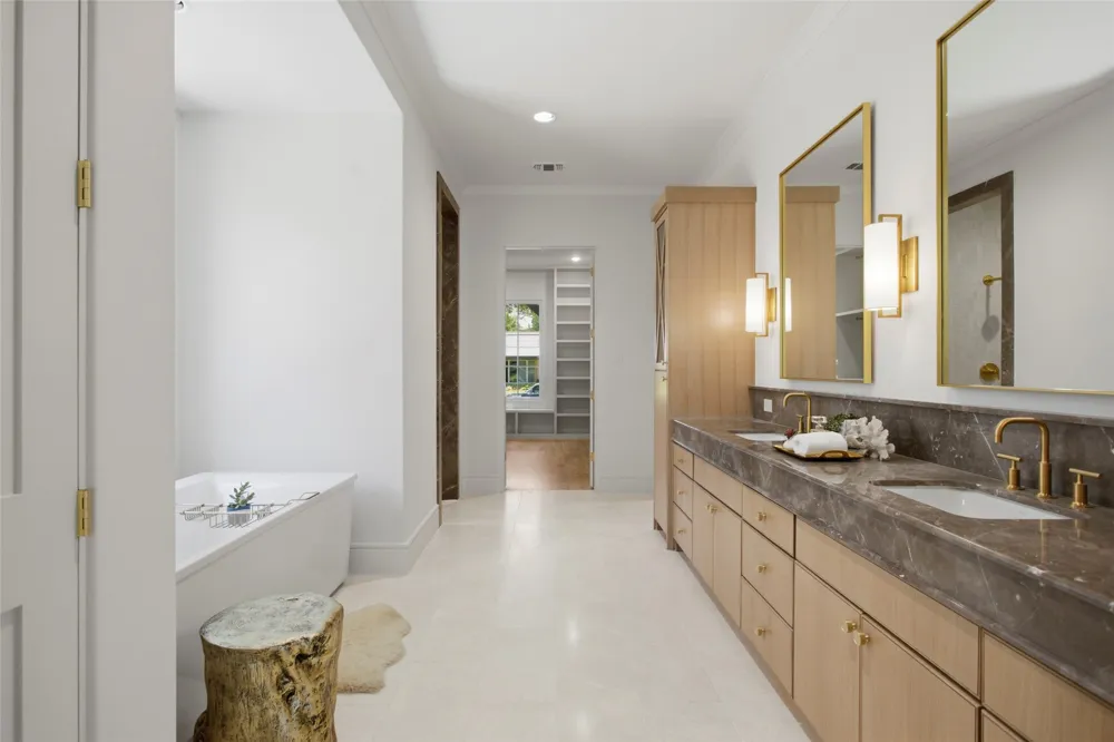 7033 Chantilly Lane Dallas, TX 75214