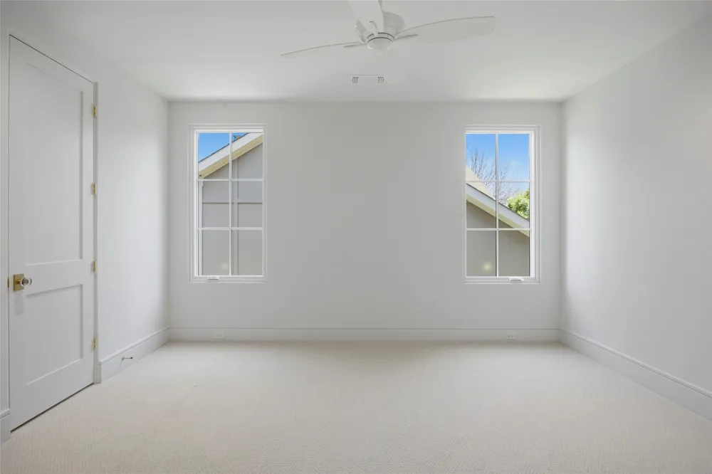 7033 Chantilly Lane Dallas, TX 75214