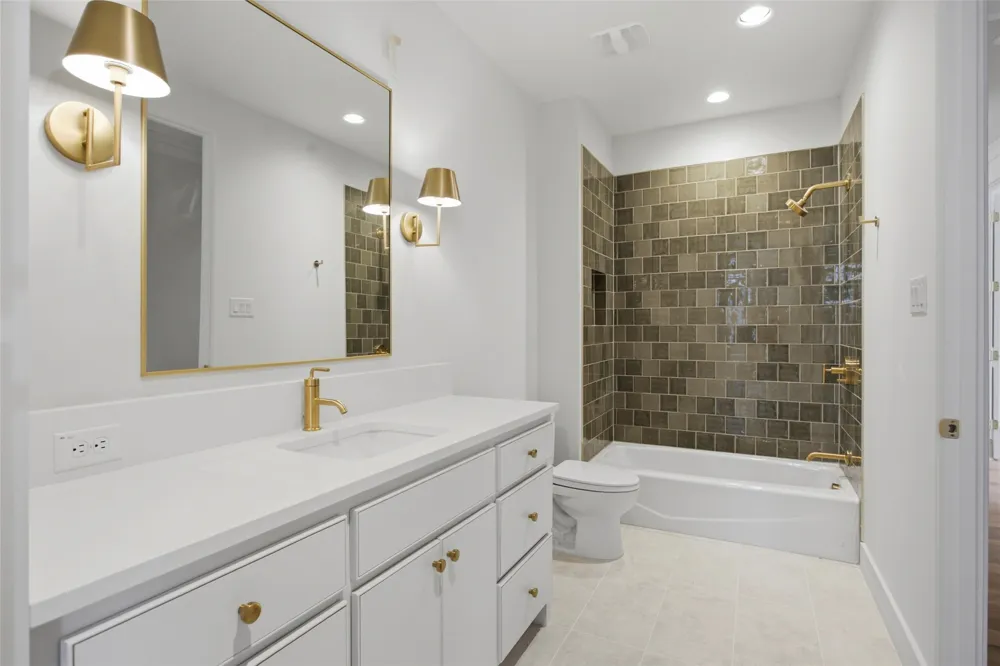 7033 Chantilly Lane Dallas, TX 75214