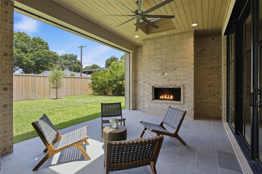 7033 Chantilly Lane Dallas, TX 75214