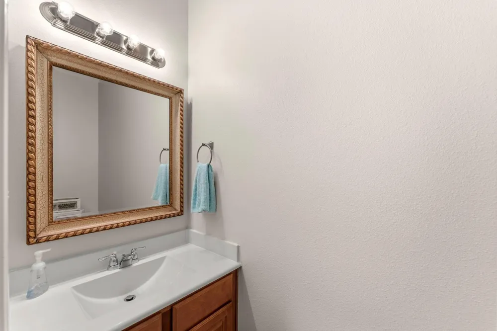 1320 Oregon Street La Porte, TX 77571
