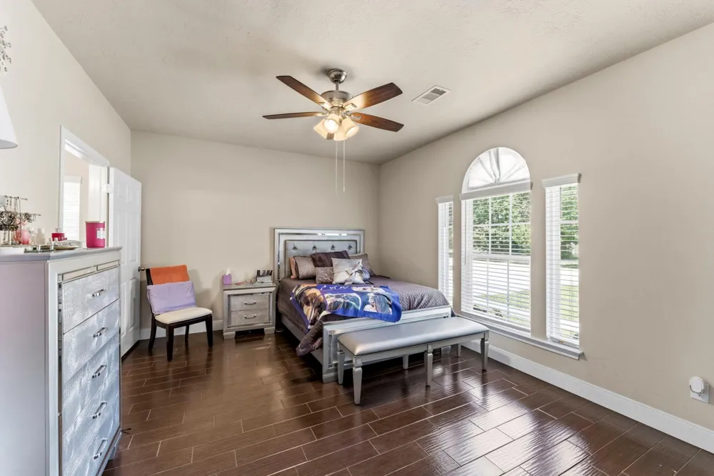 1320 Oregon Street La Porte, TX 77571