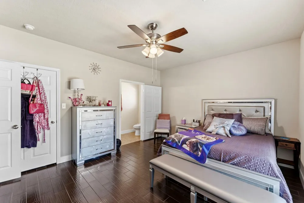 1320 Oregon Street La Porte, TX 77571