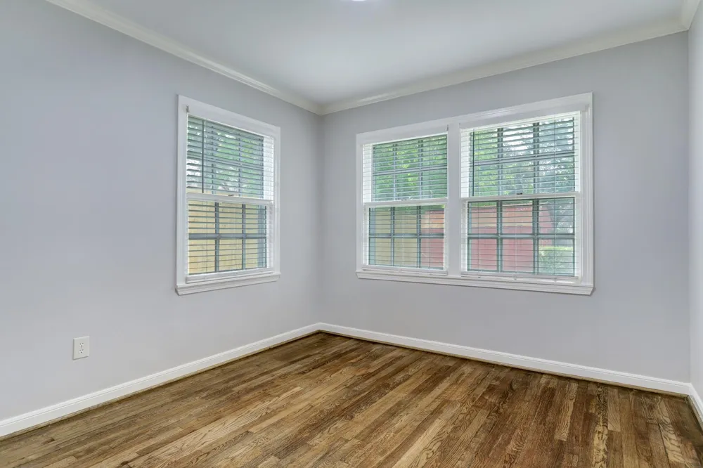 5217 Locust Street Bellaire, TX 77401
