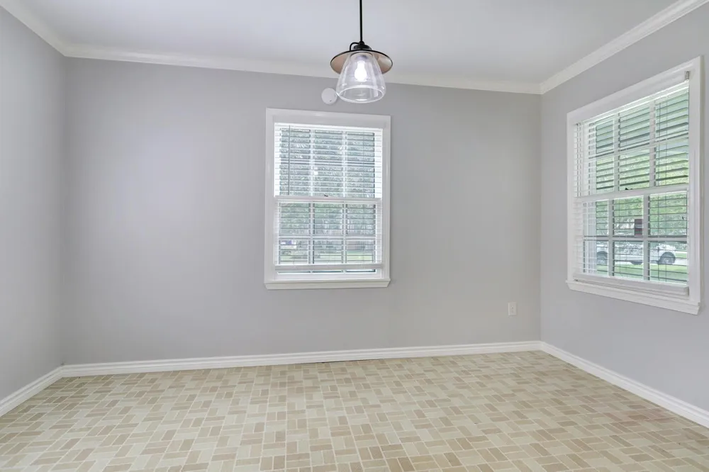 5217 Locust Street Bellaire, TX 77401