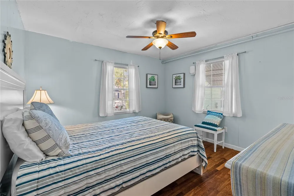 5407 29TH AVENUE S Gulfport, FL 33707