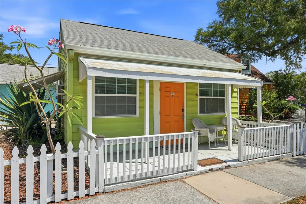 5407 29TH AVENUE S Gulfport, FL 33707