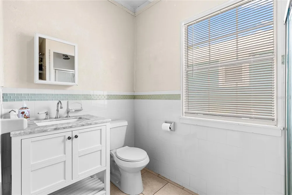5407 29TH AVENUE S Gulfport, FL 33707
