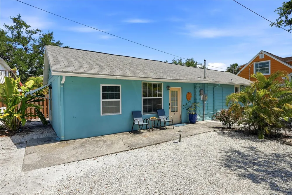 5407 29TH AVENUE S Gulfport, FL 33707