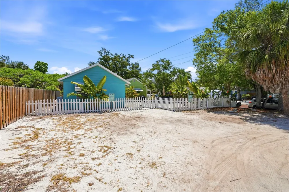 5407 29TH AVENUE S Gulfport, FL 33707