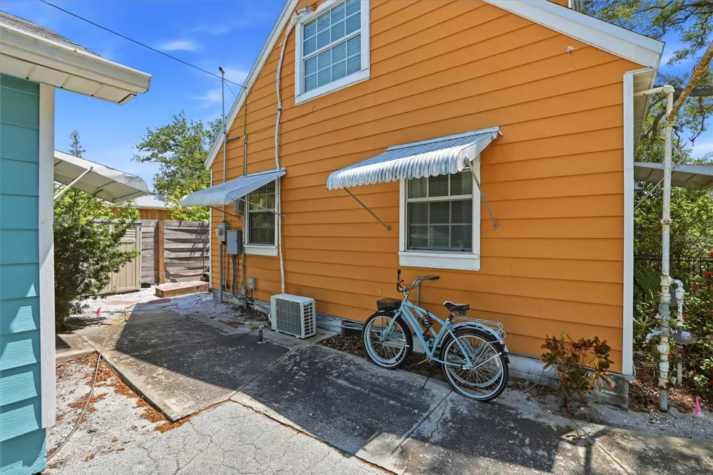5407 29TH AVENUE S Gulfport, FL 33707