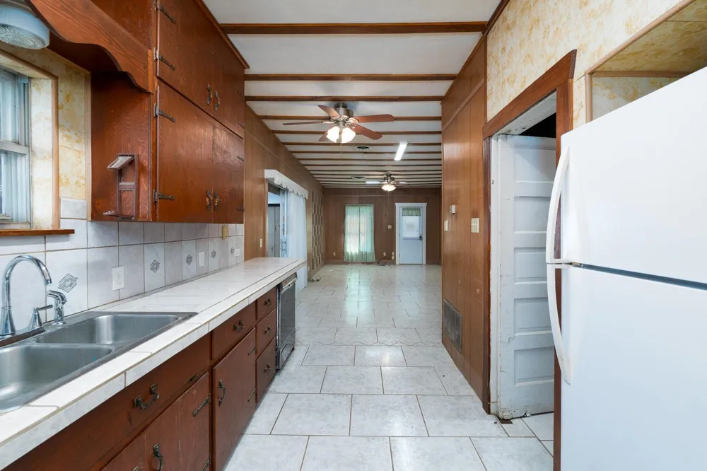 403 Plano Avenue Blackwell, TX 79506
