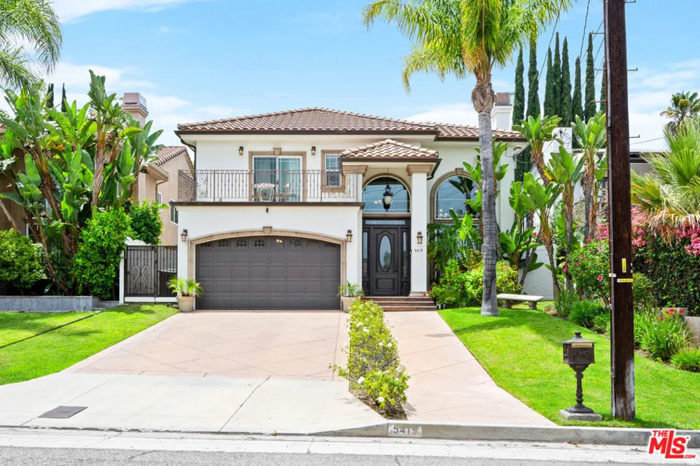 5419 Tampa Avenue Tarzana, CA 91356