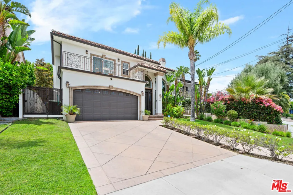 5419 Tampa Avenue Tarzana, CA 91356