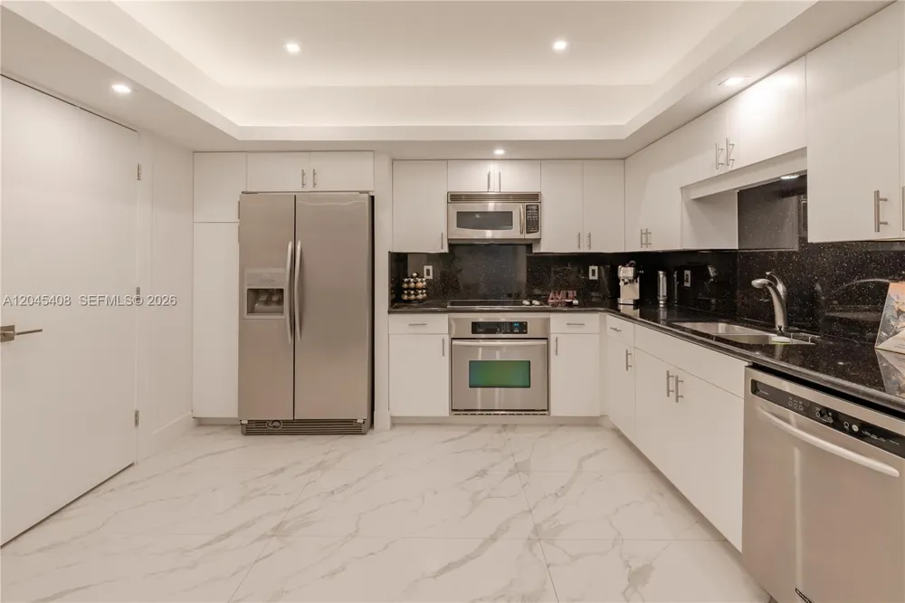 151 Crandon Blvd #122 Key Biscayne, FL 33149