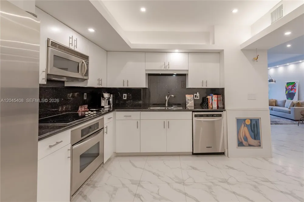 151 Crandon Blvd #122 Key Biscayne, FL 33149