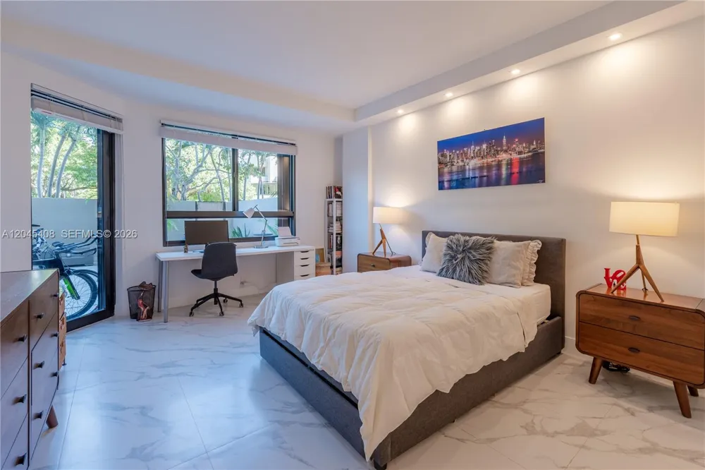 151 Crandon Blvd #122 Key Biscayne, FL 33149