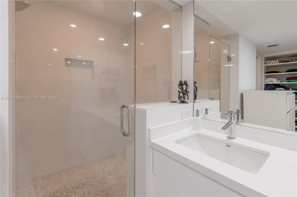 151 Crandon Blvd #122 Key Biscayne, FL 33149