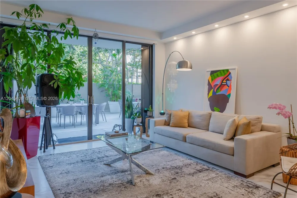 151 Crandon Blvd #122 Key Biscayne, FL 33149