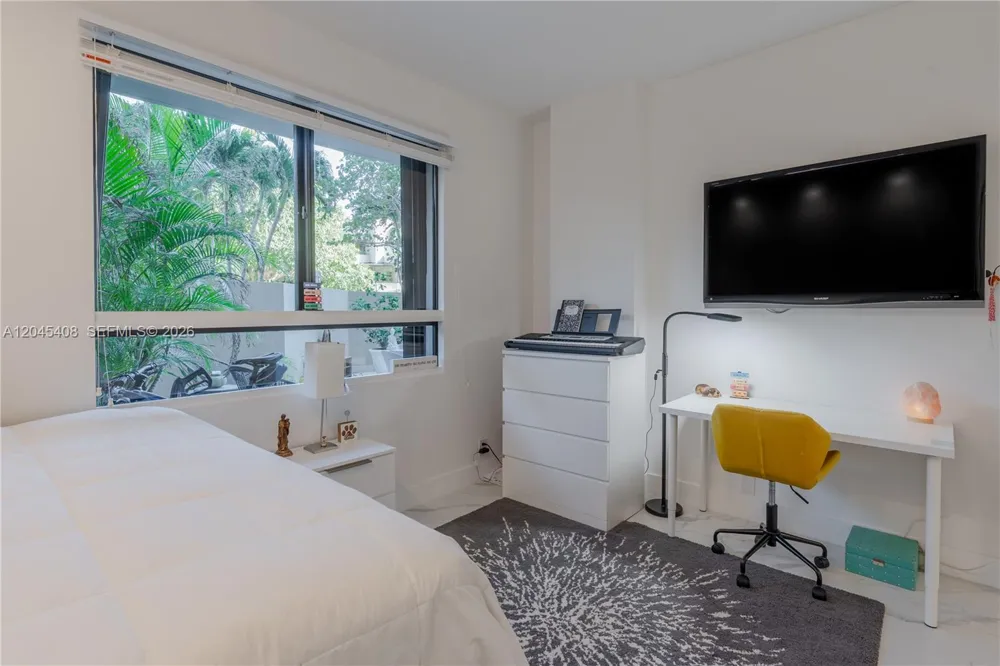 151 Crandon Blvd #122 Key Biscayne, FL 33149