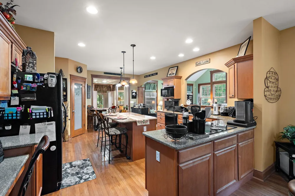 3933 Timberland Drive Wheatfield, IN 46392