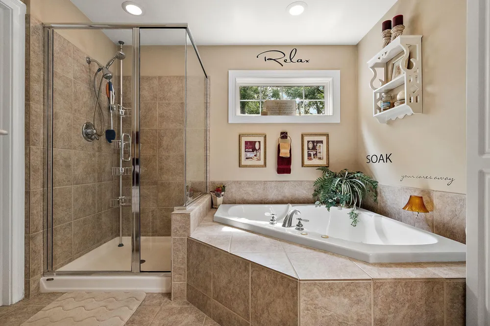 3933 Timberland Drive Wheatfield, IN 46392