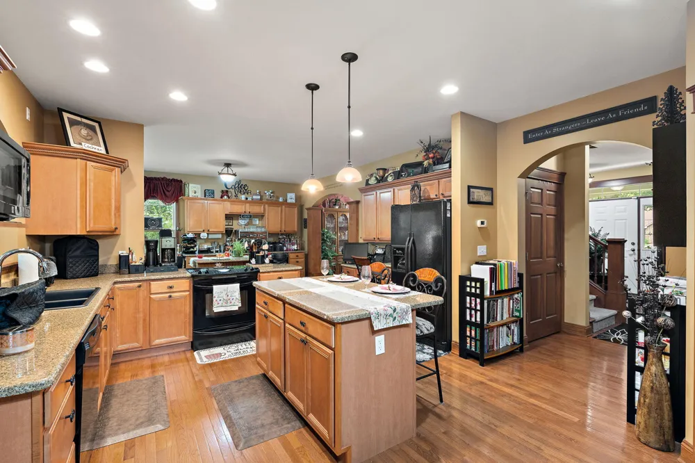 3933 Timberland Drive Wheatfield, IN 46392