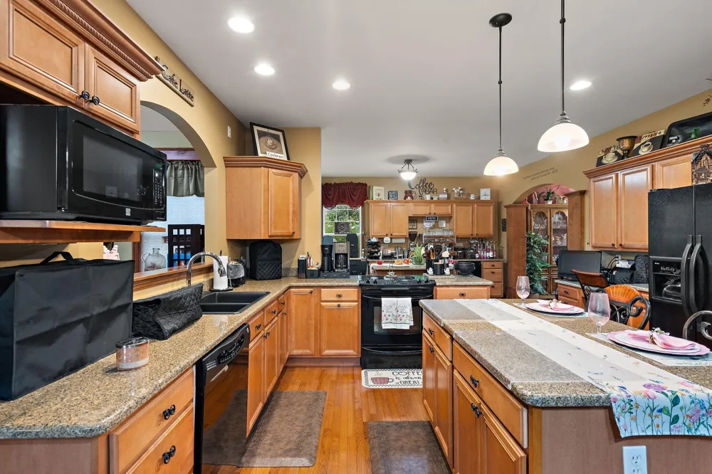 3933 Timberland Drive Wheatfield, IN 46392