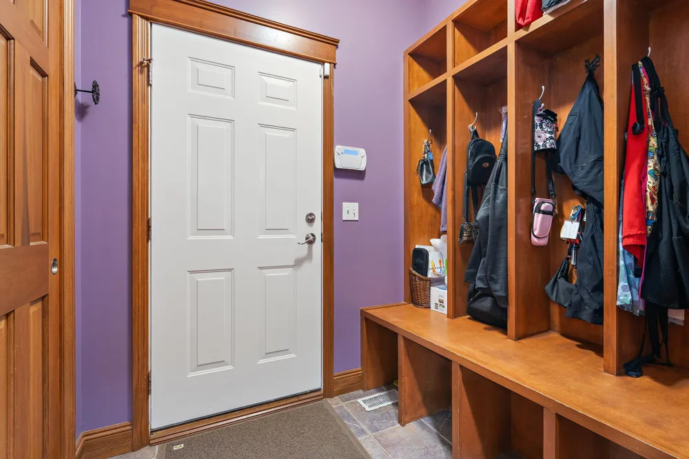 3933 Timberland Drive Wheatfield, IN 46392