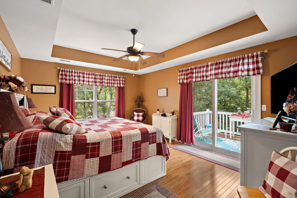 3933 Timberland Drive Wheatfield, IN 46392