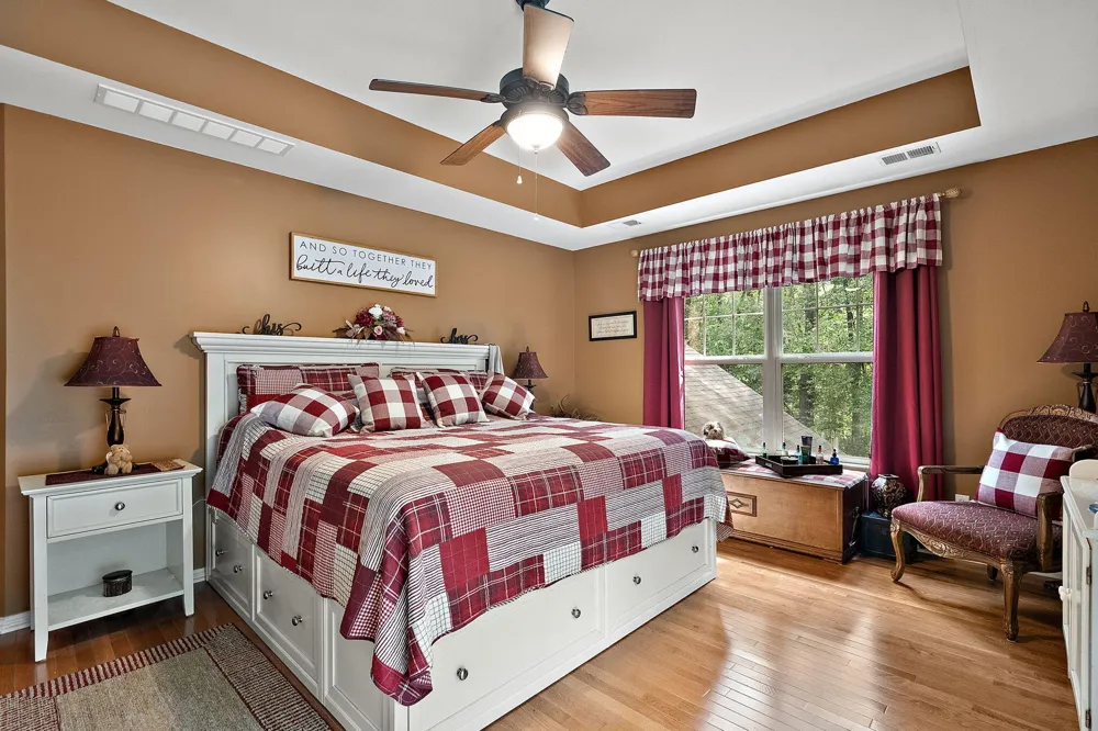 3933 Timberland Drive Wheatfield, IN 46392