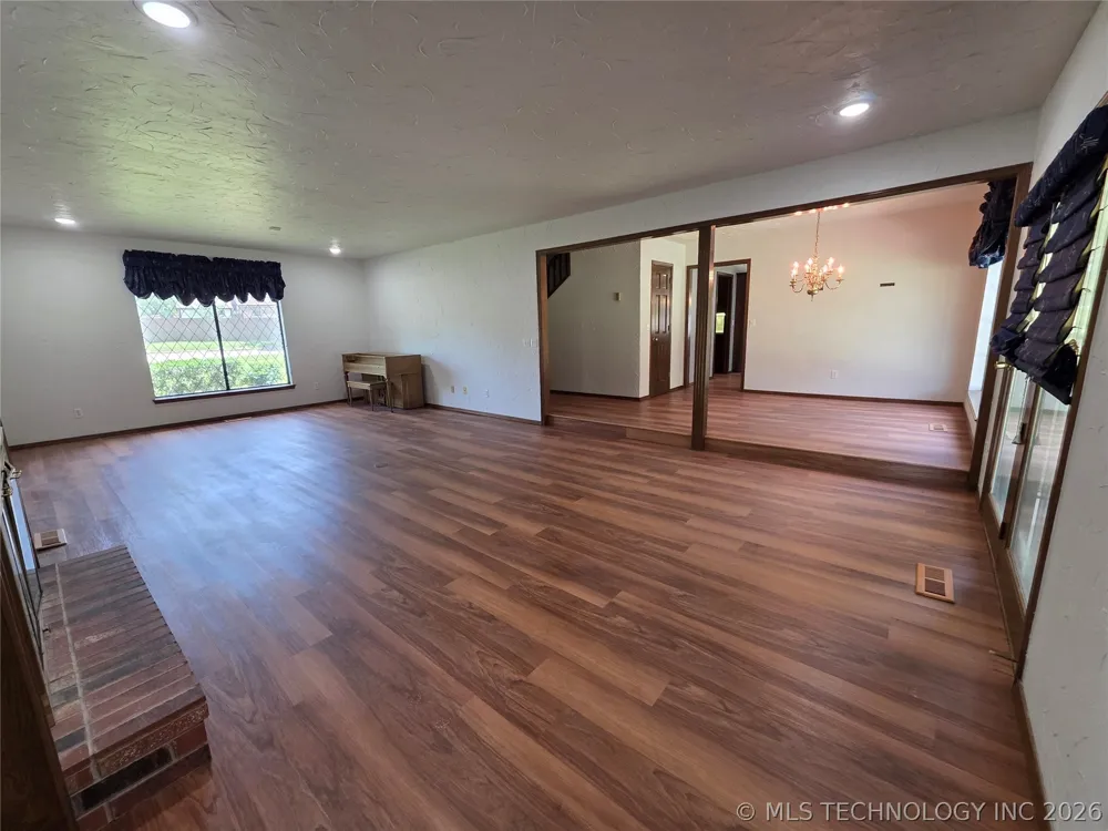 2430 Northwood Drive Seminole, OK 74868