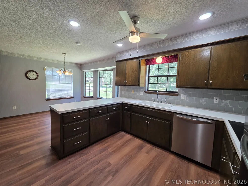 2430 Northwood Drive Seminole, OK 74868