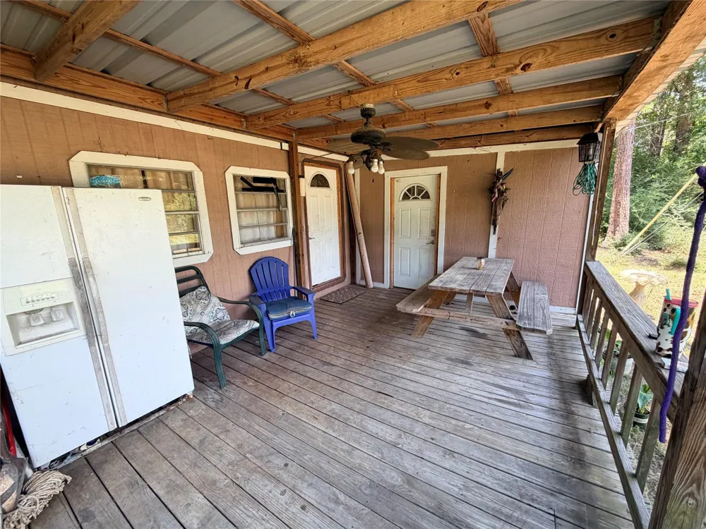 204 Kangaroo Onalaska, TX 77360