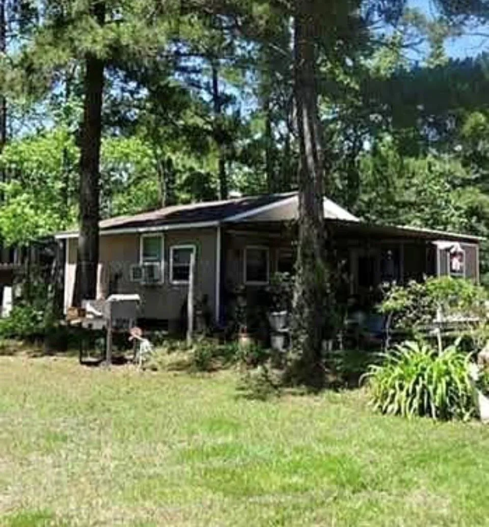 204 Kangaroo Onalaska, TX 77360