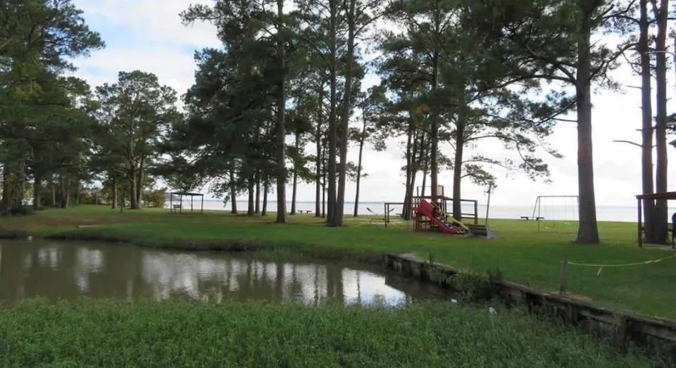 204 Kangaroo Onalaska, TX 77360