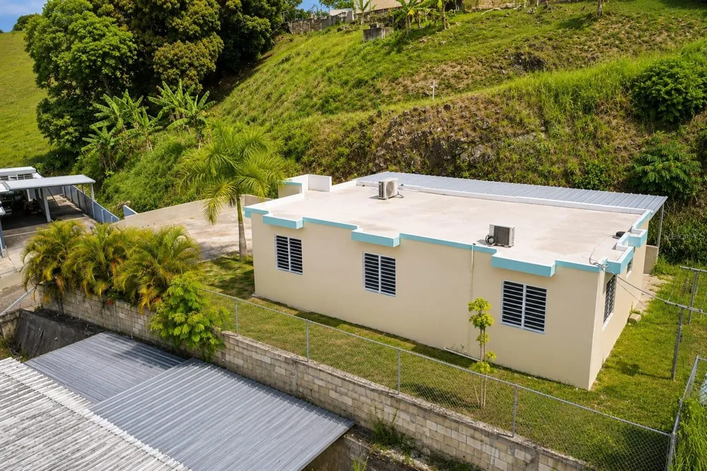 Carr 414 SECTOR LOS PUENTES Rincon, PR 00677