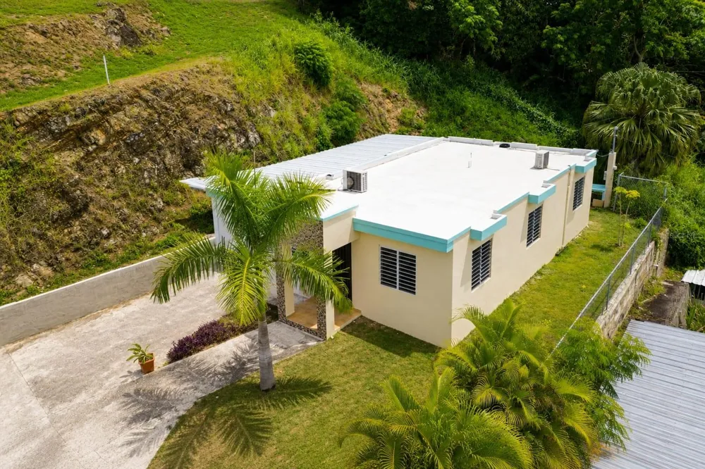 Carr 414 SECTOR LOS PUENTES Rincon, PR 00677