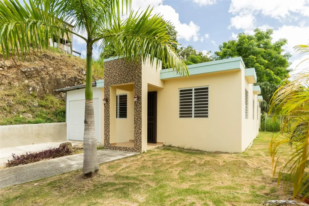Carr 414 SECTOR LOS PUENTES Rincon, PR 00677