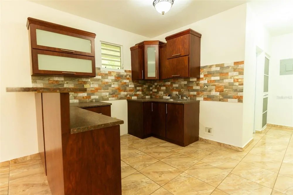 Carr 414 SECTOR LOS PUENTES Rincon, PR 00677