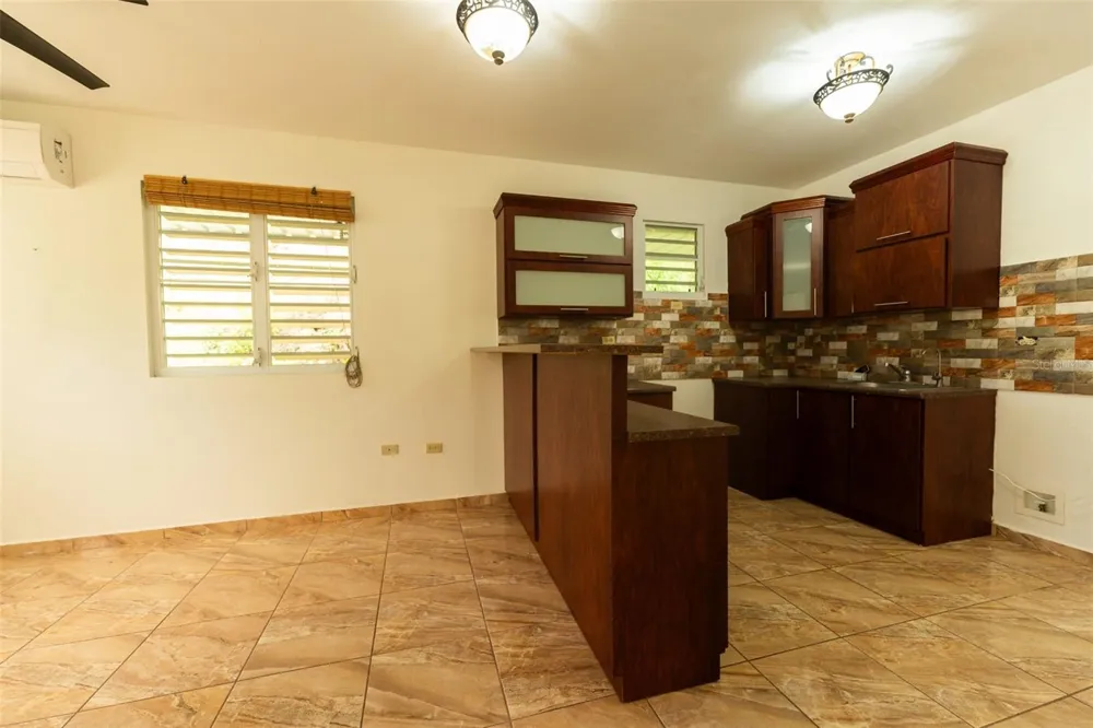 Carr 414 SECTOR LOS PUENTES Rincon, PR 00677