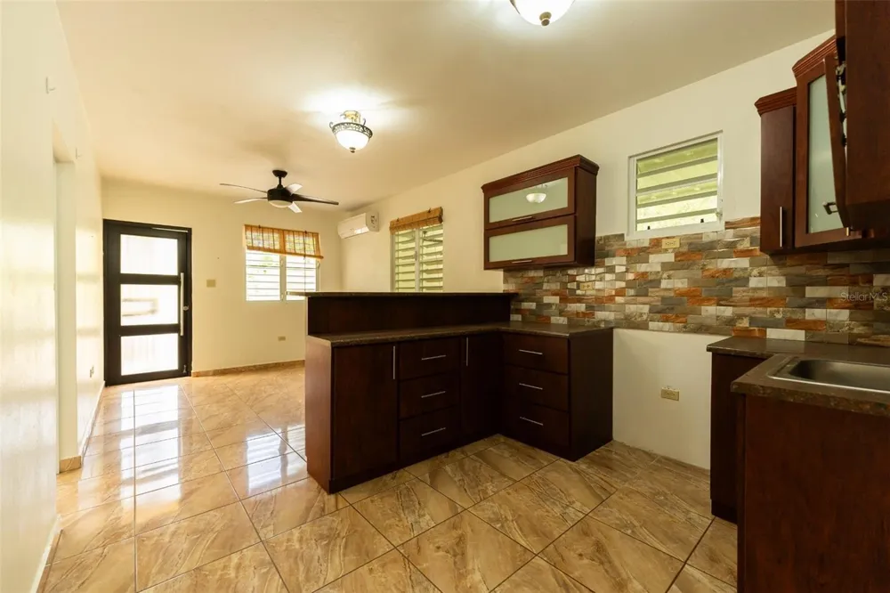 Carr 414 SECTOR LOS PUENTES Rincon, PR 00677