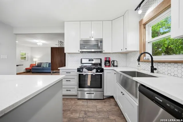 599 E HIGHWAY ST Fredericksburg, TX 78624