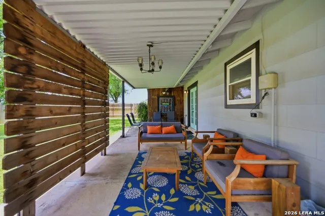 599 E HIGHWAY ST Fredericksburg, TX 78624