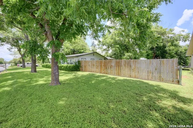 599 E HIGHWAY ST Fredericksburg, TX 78624