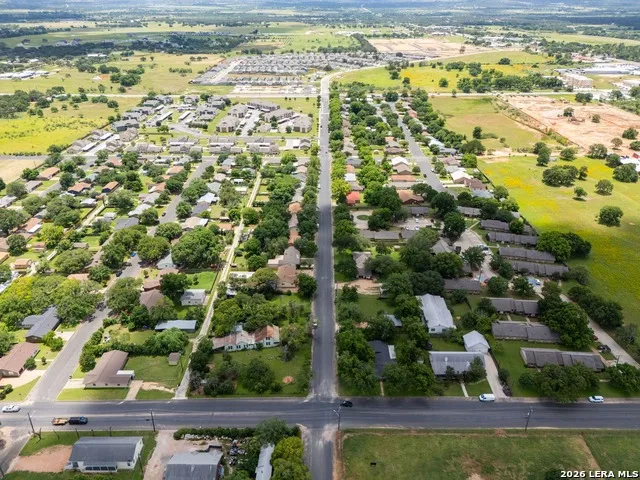 599 E HIGHWAY ST Fredericksburg, TX 78624