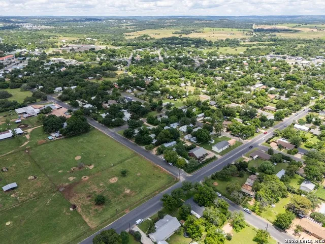 599 E HIGHWAY ST Fredericksburg, TX 78624